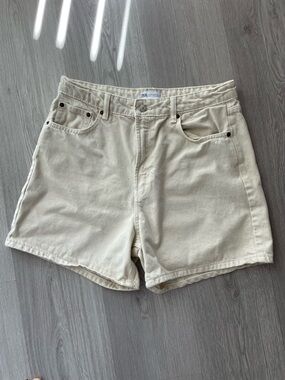 ZARA Cream High-Waist Denim Shorts